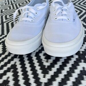 White  7.5  lace up Vans